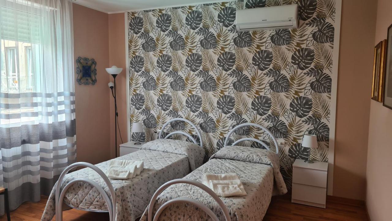 B&B Regina Busto Arsizio Exterior photo